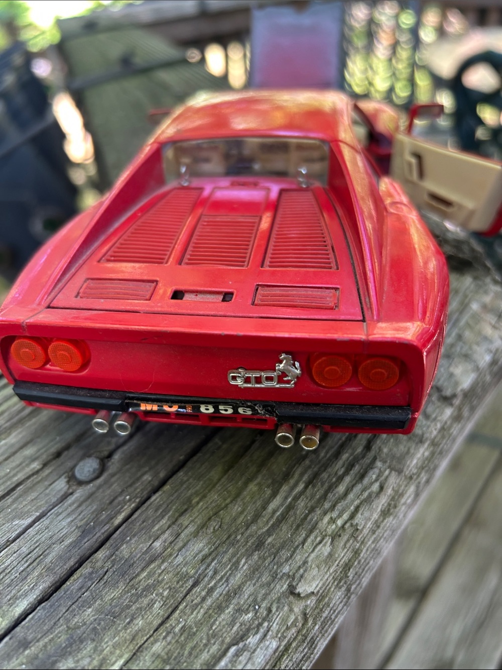 Burago 1:18 1984 Ferrari GTO, Made in Italy - Picture 5 of 10